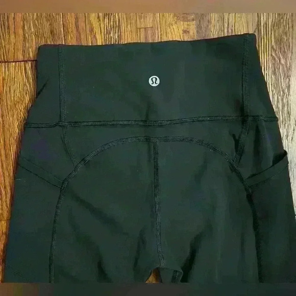 LULULEMON Legging with Stitching in Black - Picture 8 of 8